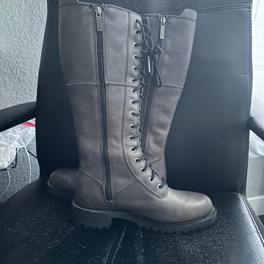 SOLD Harley Davidson Motorcycle Boots - Picture 3 of 6